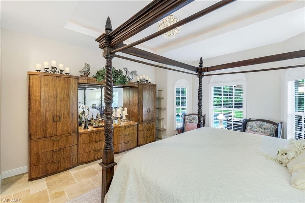 15362 Old Pine CT-18