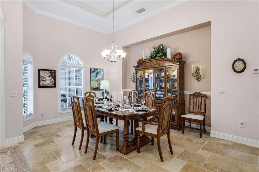 15362 Old Pine CT-11