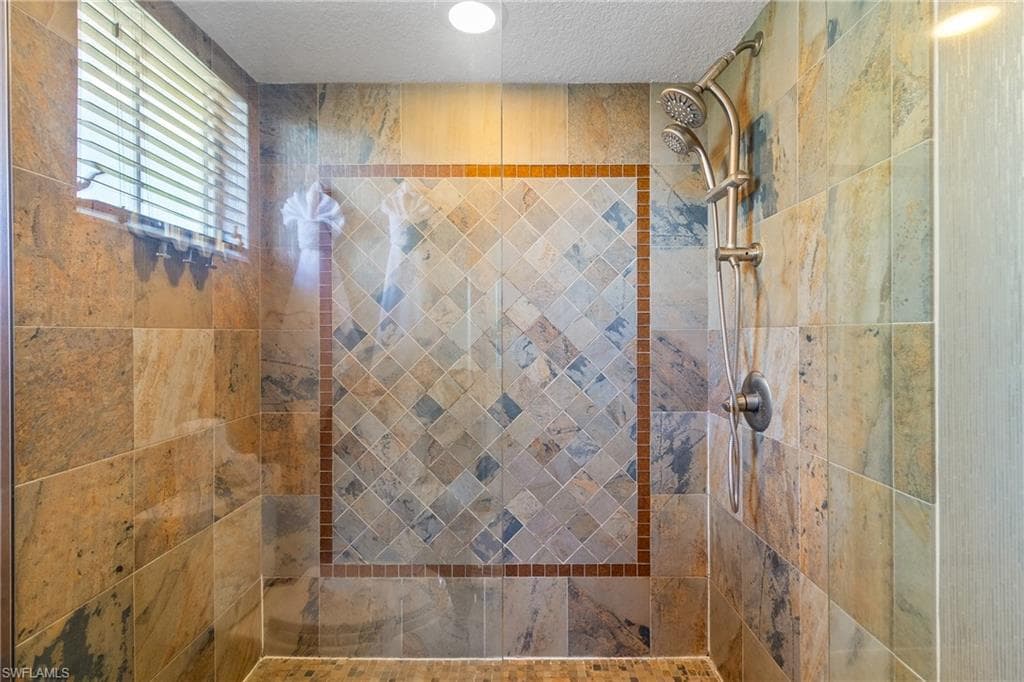 17750 Rebecca AVE-22