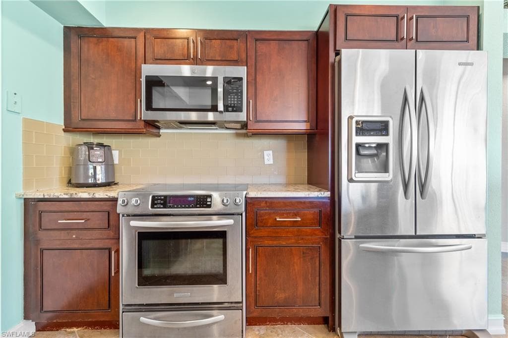 17750 Rebecca AVE-8