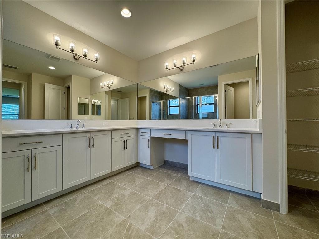 14491 Cumbria CT-16