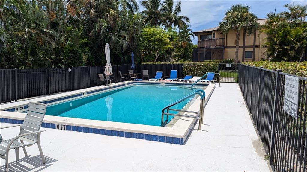 13527 Siesta Pines CT-6