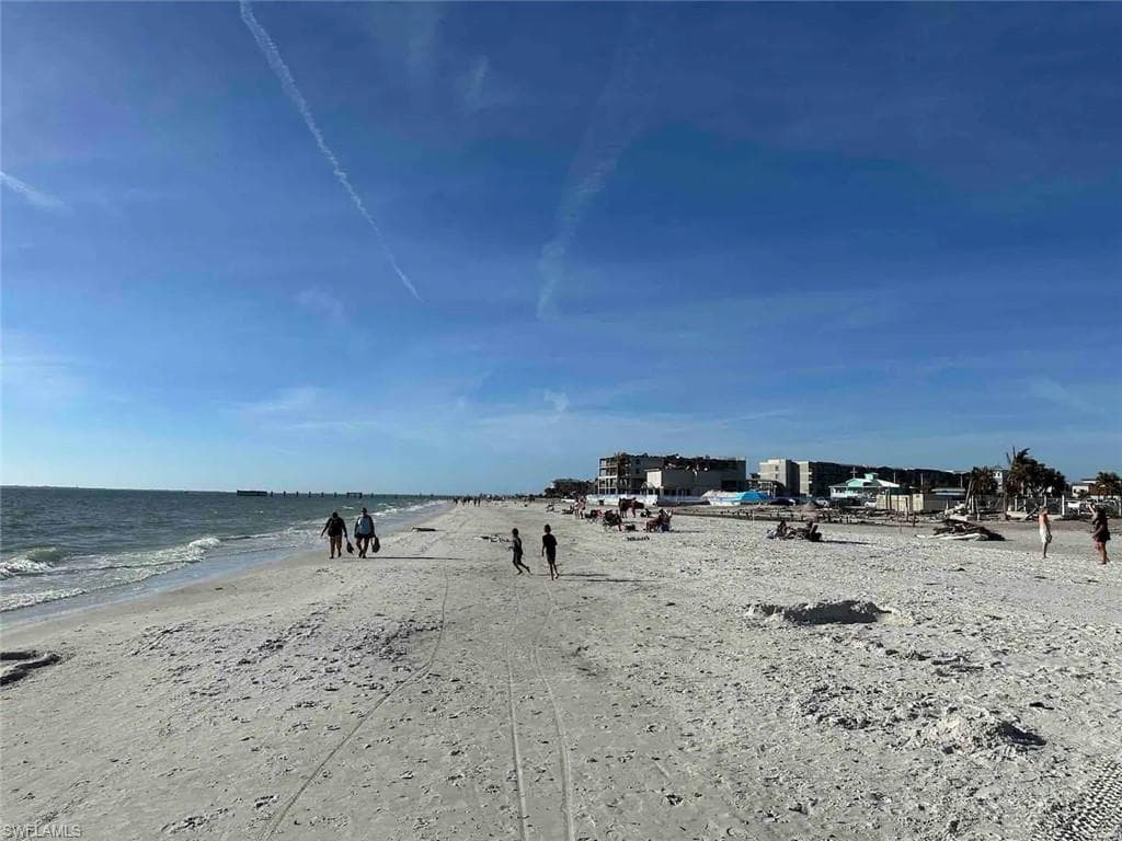13527 Siesta Pines CT-28