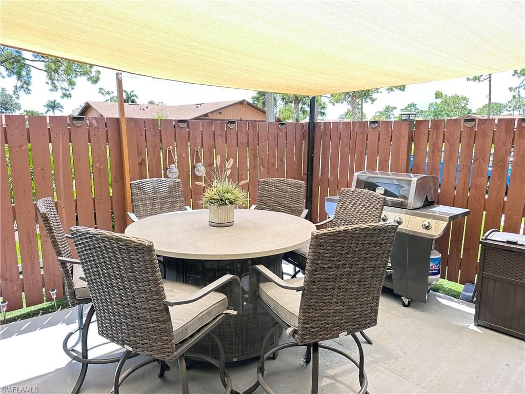 5597 Foxlake DR-8
