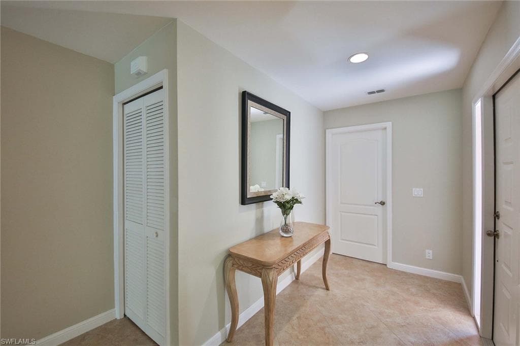 526 Lake Louise CIR 4-403-3