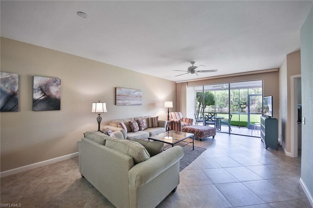 526 Lake Louise CIR 4-403-5