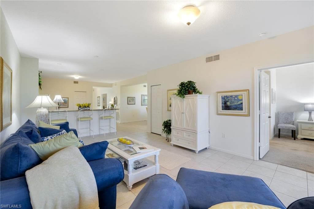 10049 Heather LN 101-9