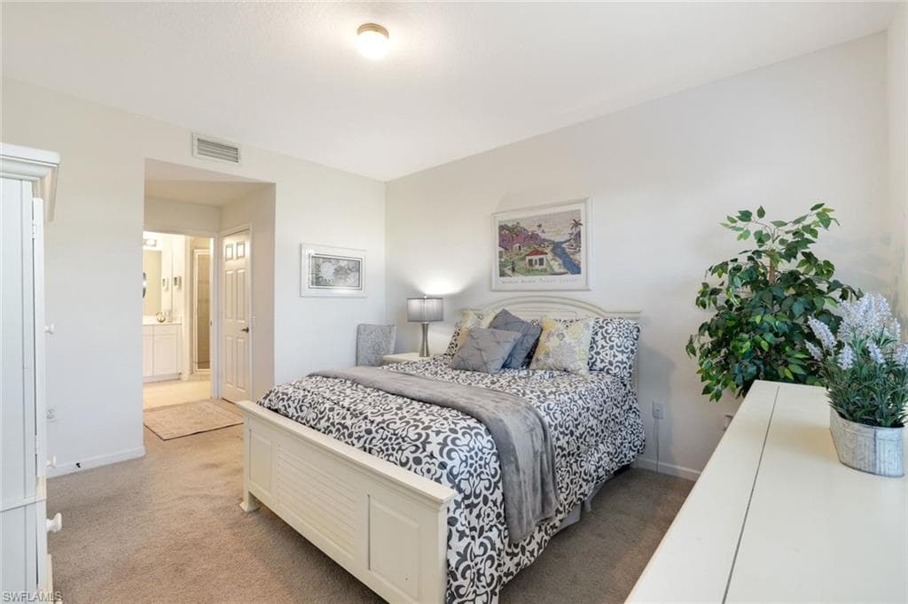 10049 Heather LN 101-18