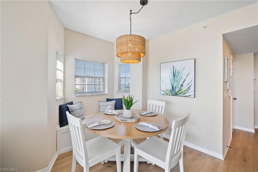 22748 Island Pines WAY 403-6