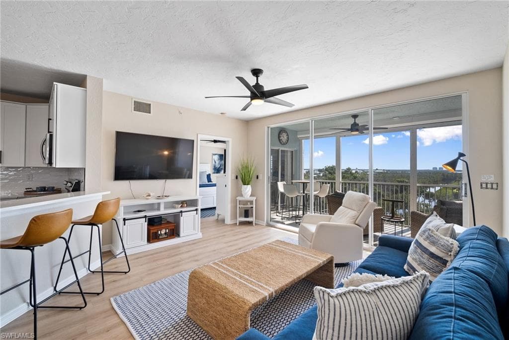 22748 Island Pines WAY 403-13