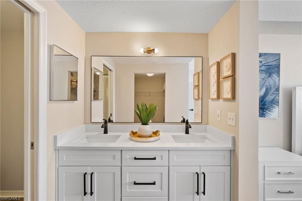 22748 Island Pines WAY 403-17