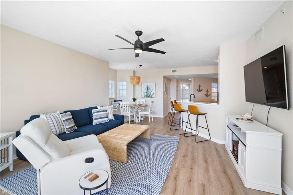22748 Island Pines WAY 403-22