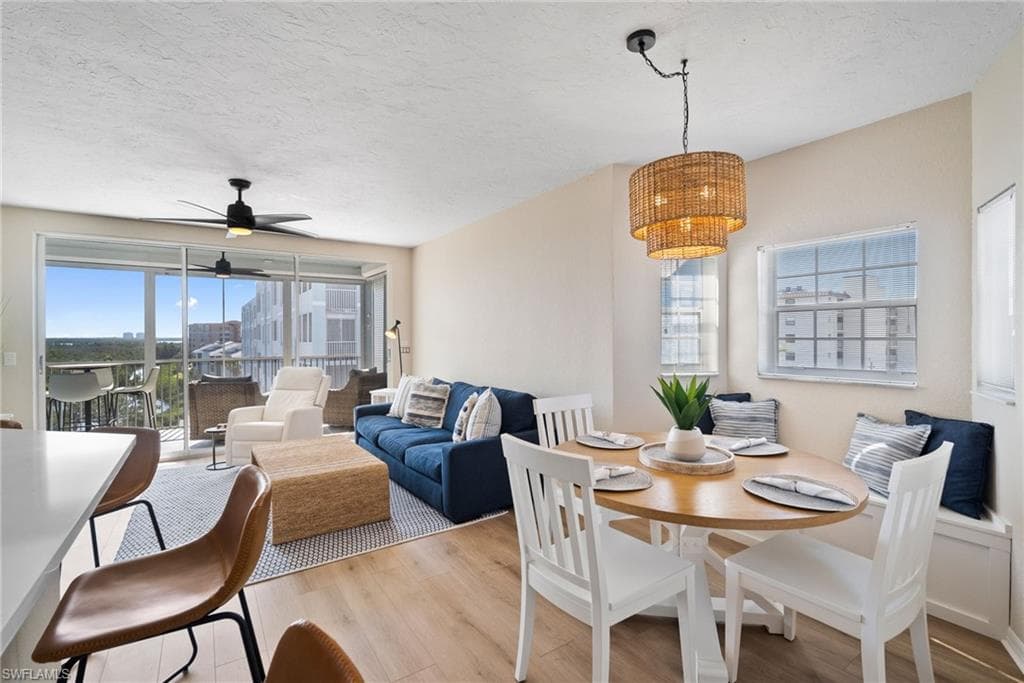 22748 Island Pines WAY 403-5