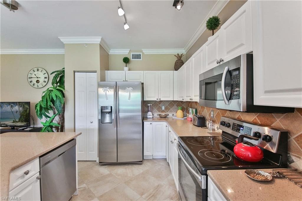 5105 Cedar Springs DR 101-6