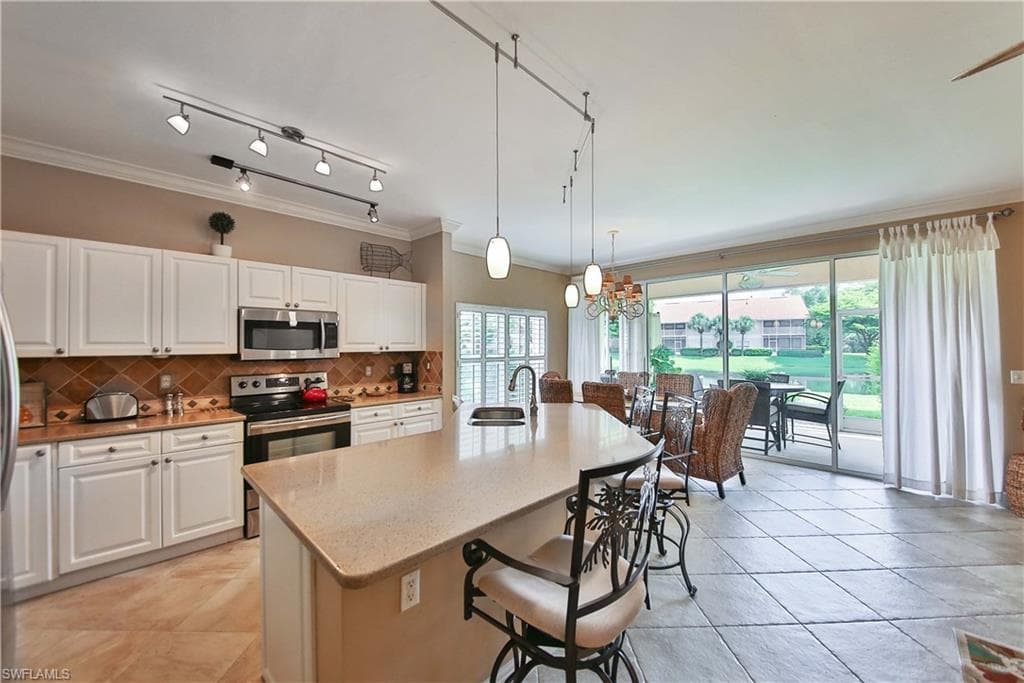 5105 Cedar Springs DR 101-4