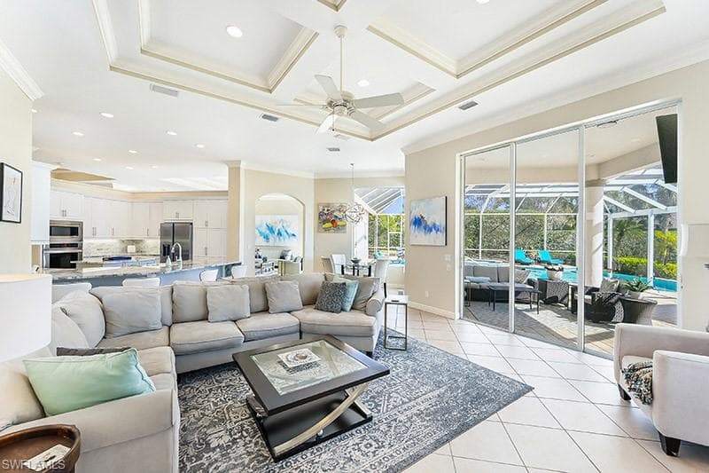 11234 Five Oaks LN-4