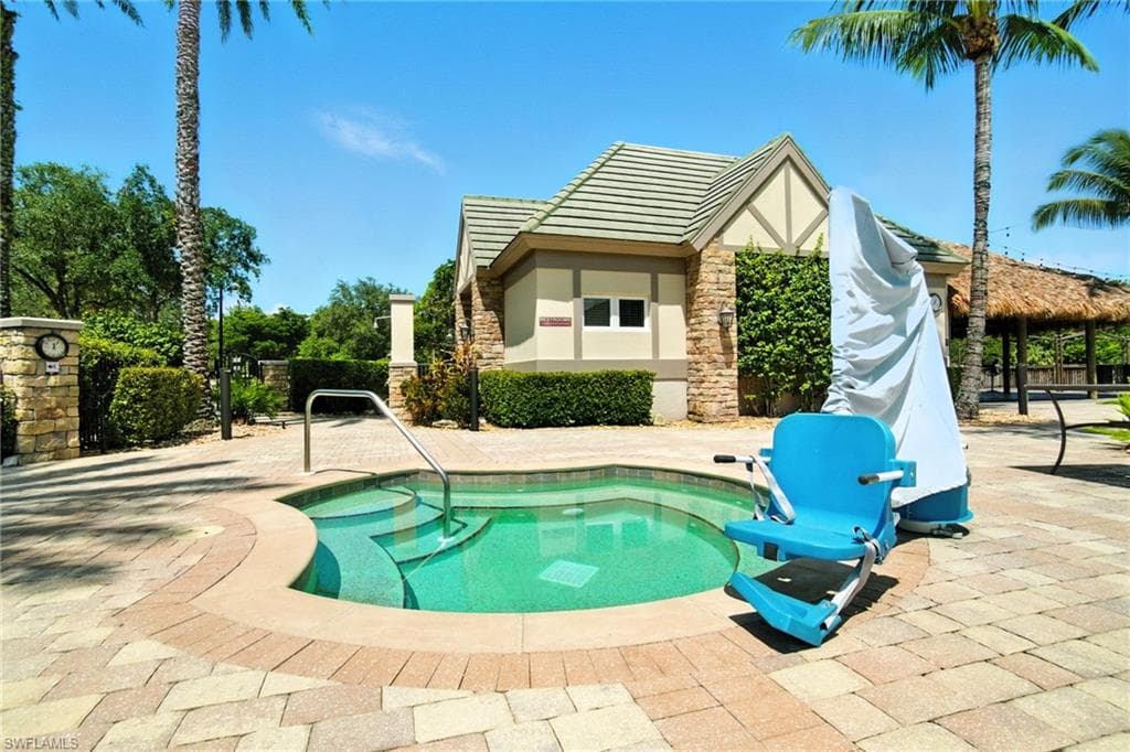 11242 Five Oaks LN-9