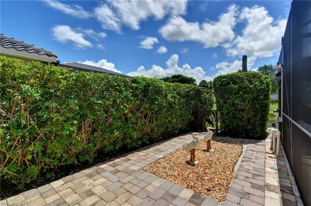 26317 Stonewall LN-22