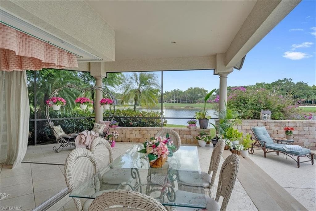 2339 Alexander Palm DR-17