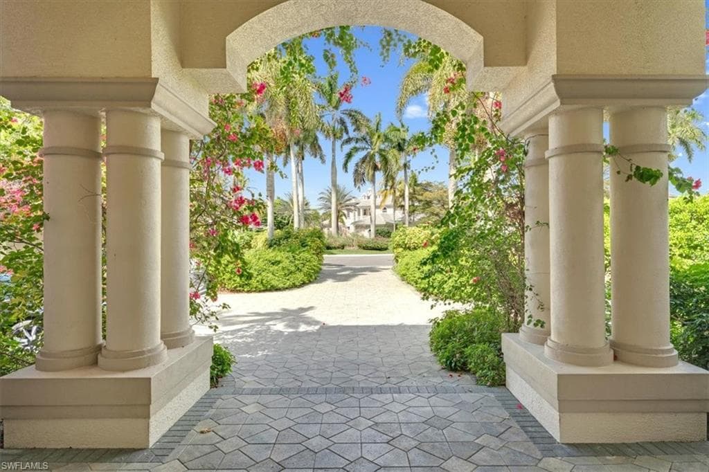 2339 Alexander Palm DR-3