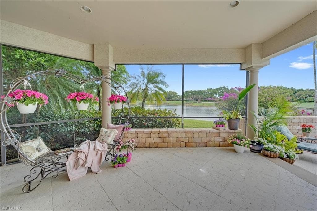 2339 Alexander Palm DR-18