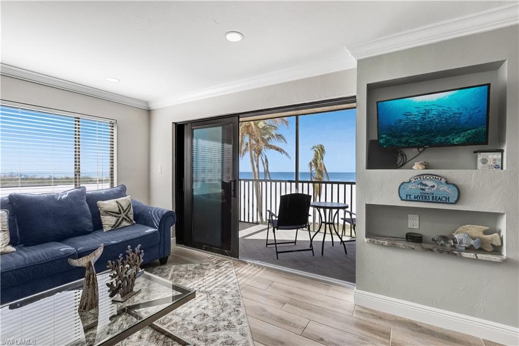 6662 Estero BLVD 308-8