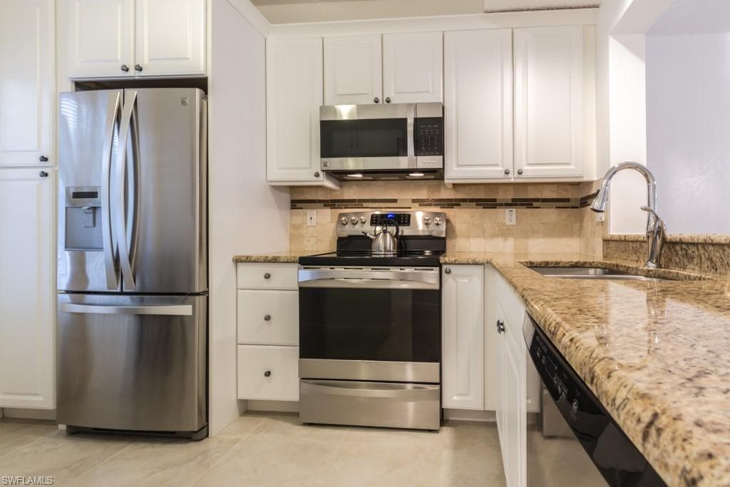 1044 Woodshire LN B210-2