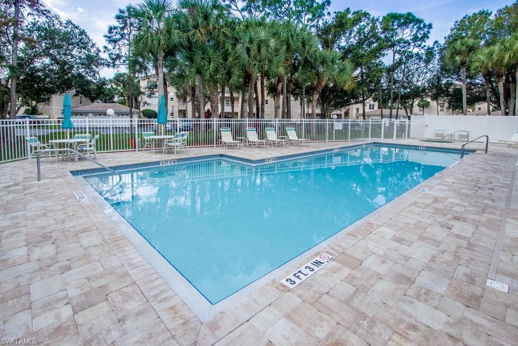 1044 Woodshire LN B210-22