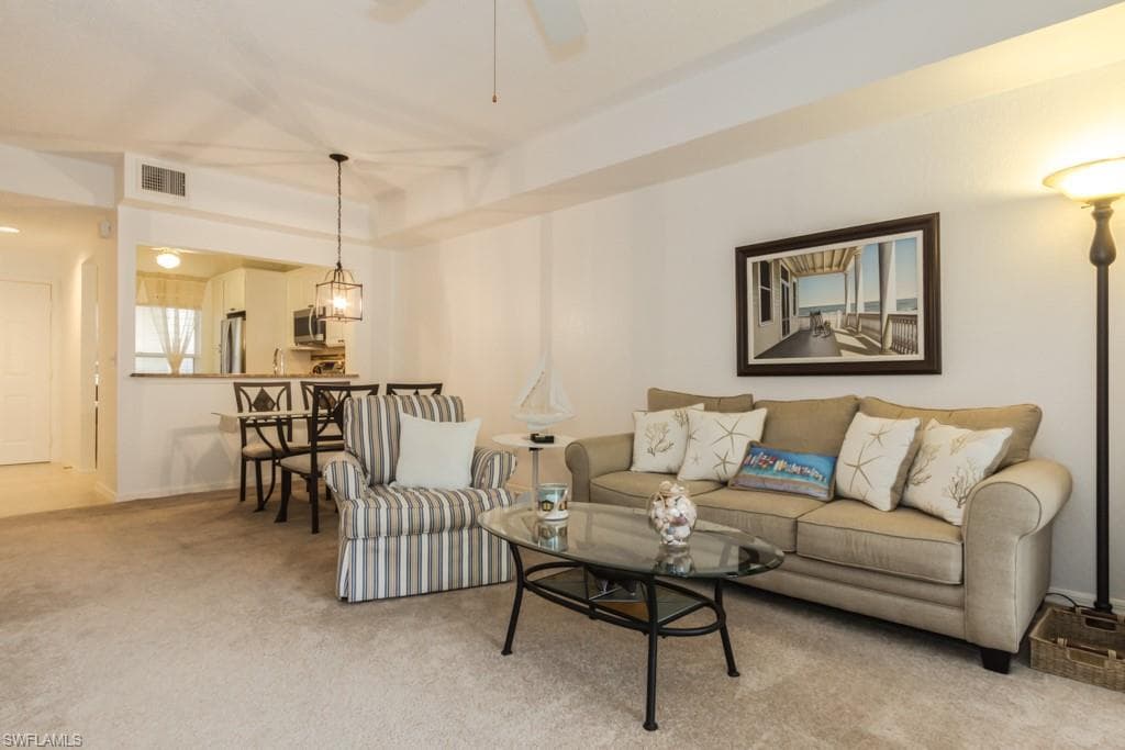 1044 Woodshire LN B210-5