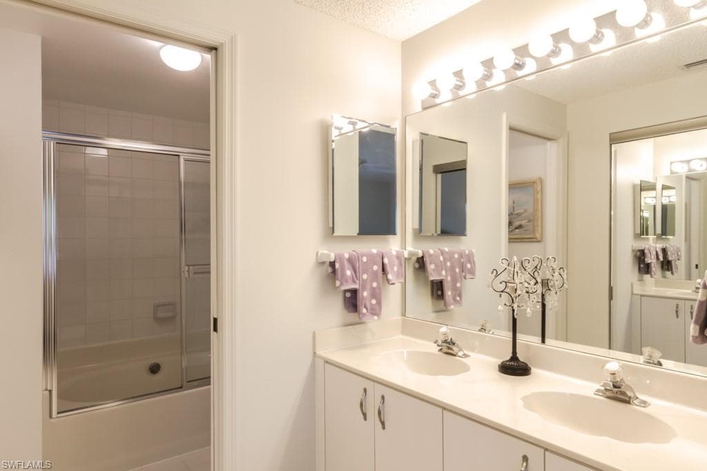 1044 Woodshire LN B210-14