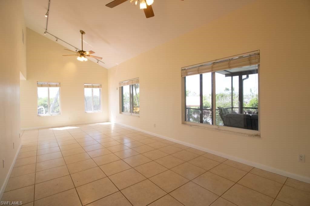 5043 Genesee PKWY-22