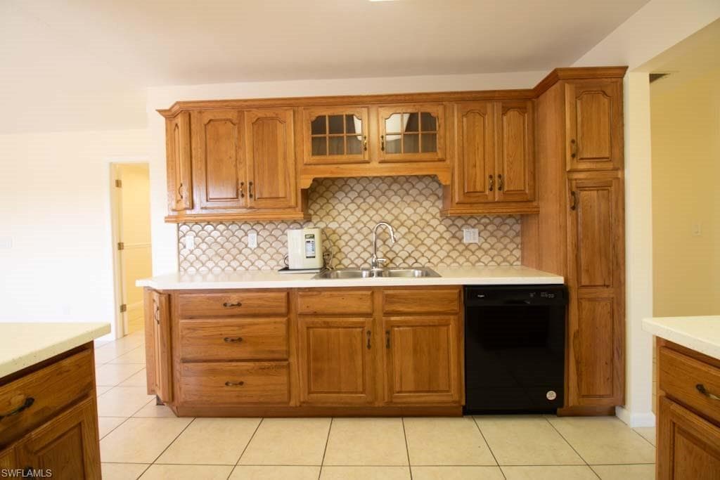 5043 Genesee PKWY-32