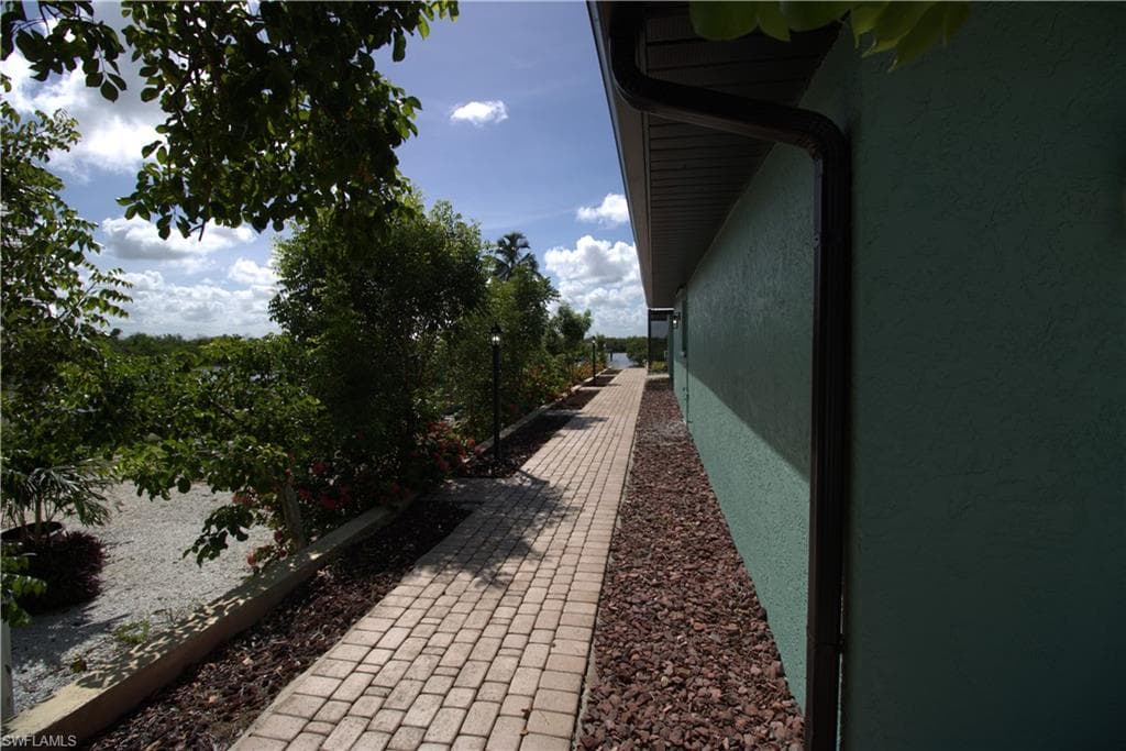 5043 Genesee PKWY-14