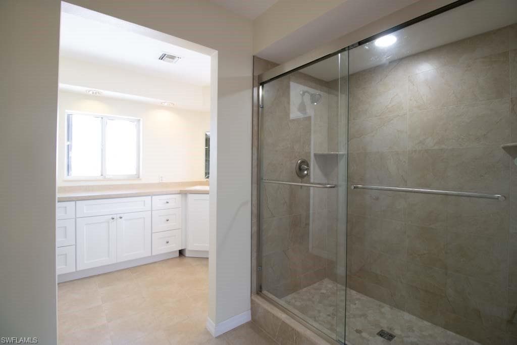 5043 Genesee PKWY-45