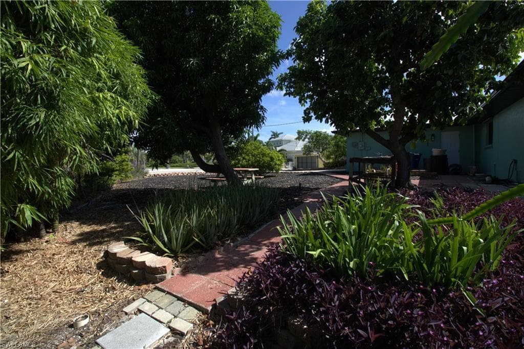 5043 Genesee PKWY-4