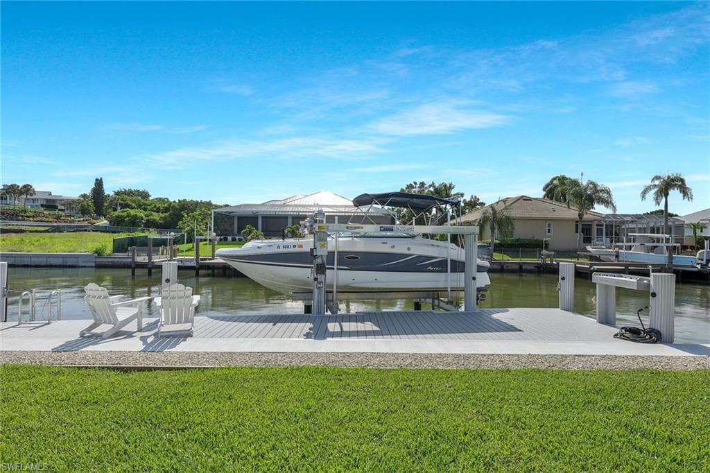 921 Scott DR-32