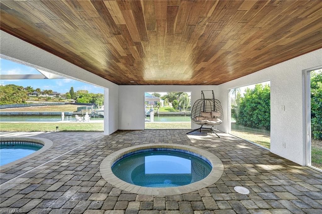 921 Scott DR-28