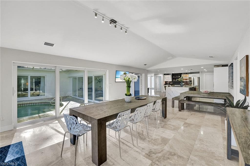 921 Scott DR-9