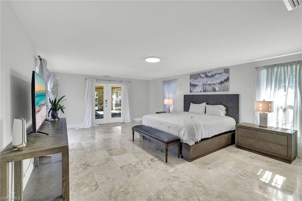 921 Scott DR-14