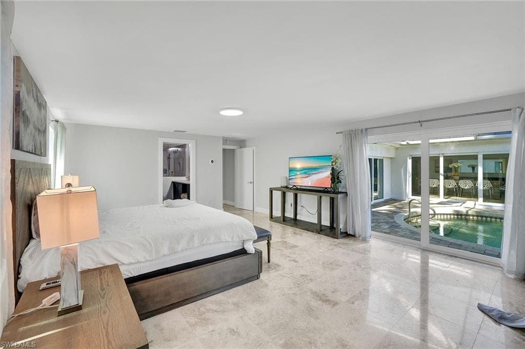 921 Scott DR-15