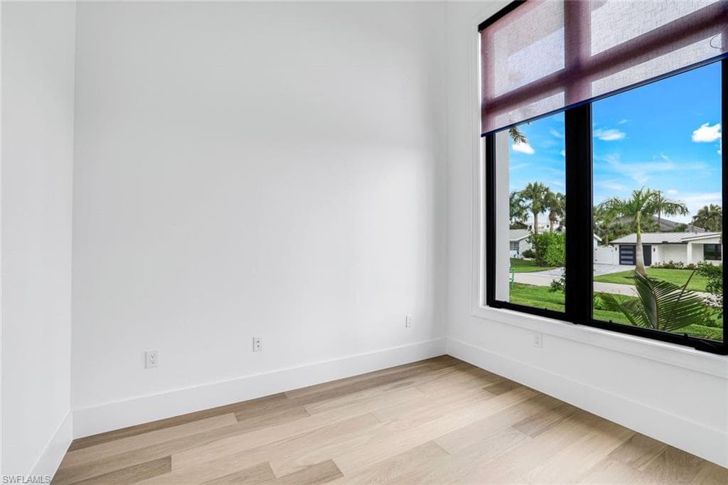 1248 13th AVE N-26