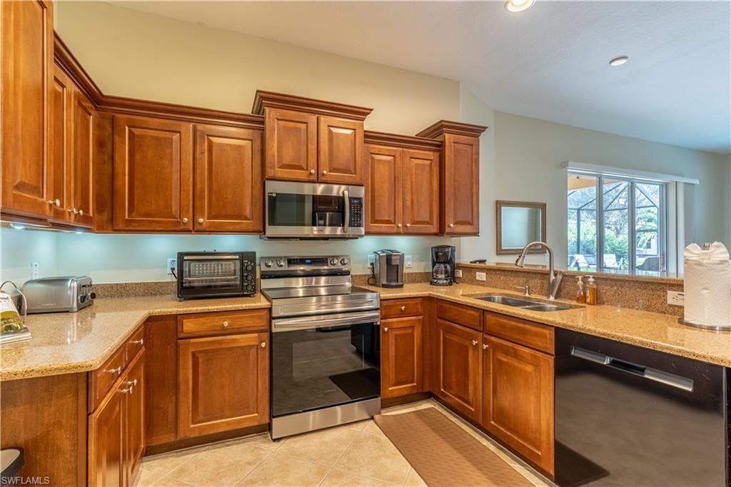 12414 Rock Ridge LN-9