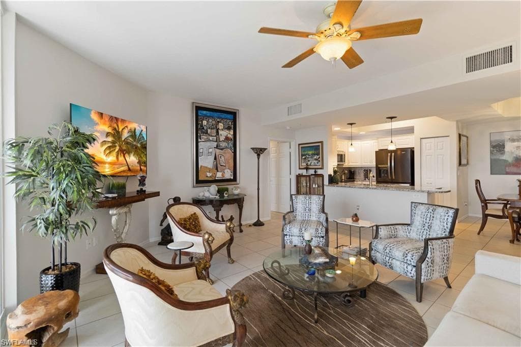 1001 Arbor Lake DR 606-2