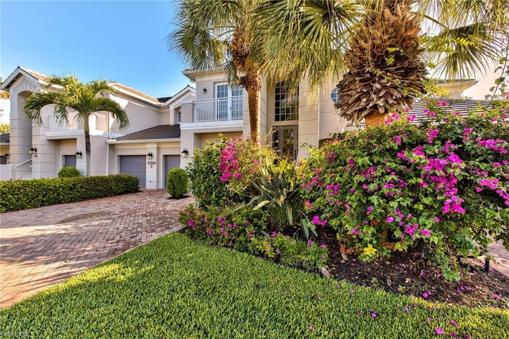 9657 Cypress Hammock CIR 202-2