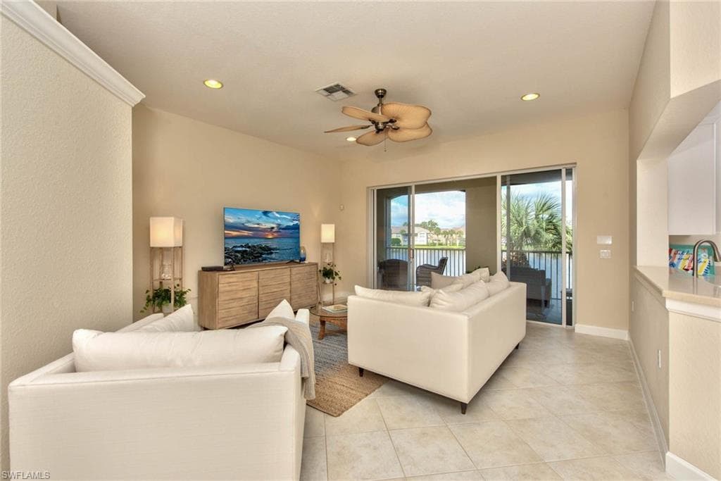 9657 Cypress Hammock CIR 202-8