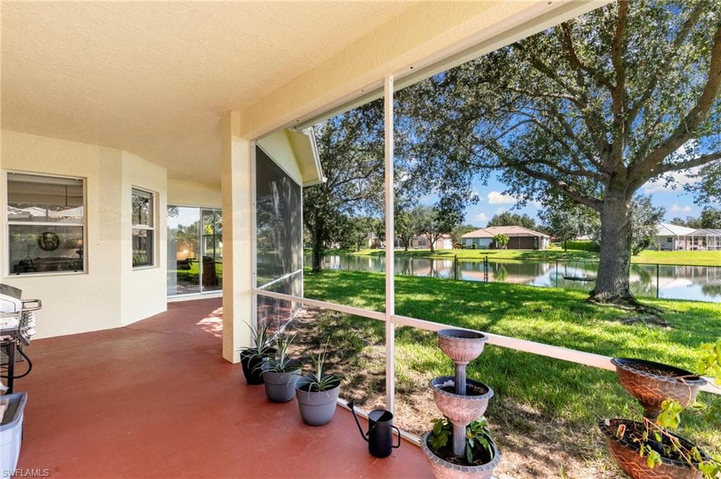 860 Grand Rapids BLVD-26