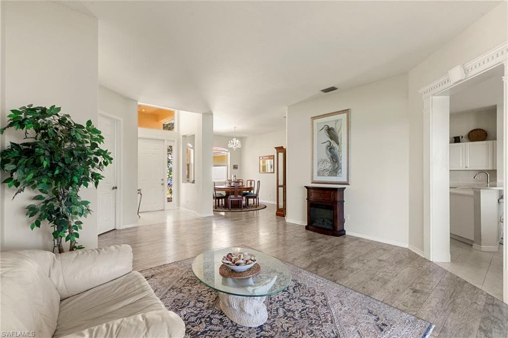 860 Grand Rapids BLVD-3