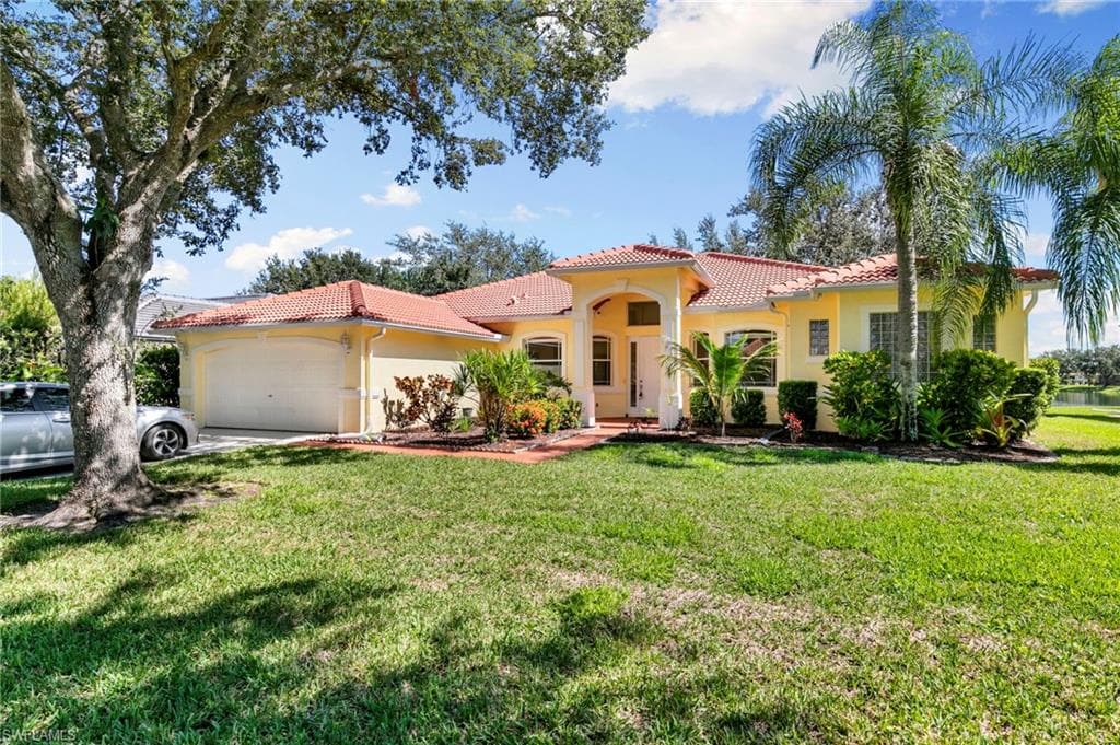 860 Grand Rapids BLVD-30