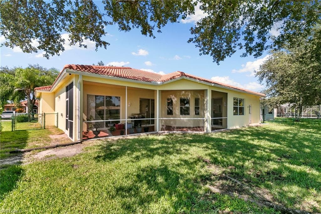 860 Grand Rapids BLVD-35