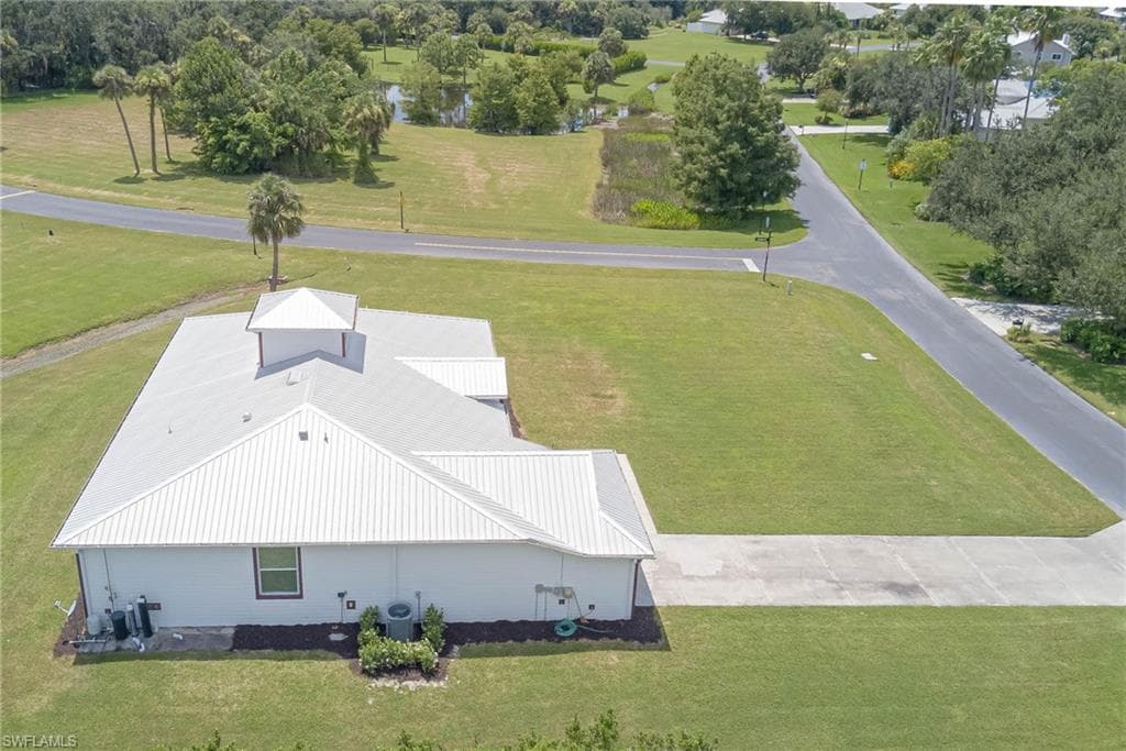 18111 Riverchase CT-5